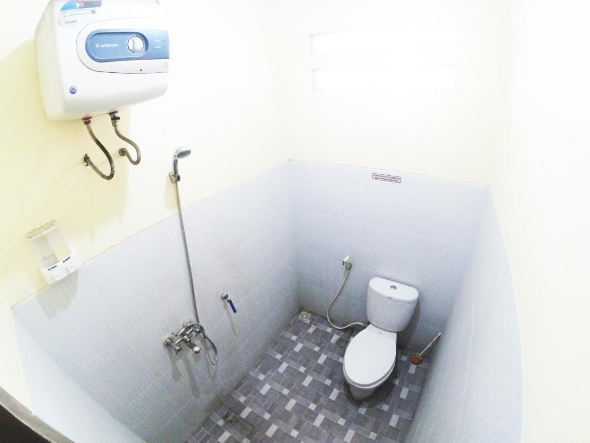 Minggiran Street Homestay Jogja Джокьякарта Экстерьер фото